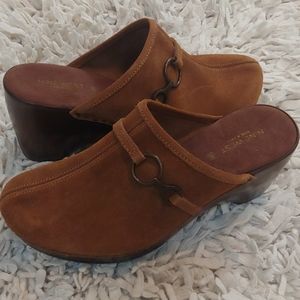 Nine West Clogs Sz 9